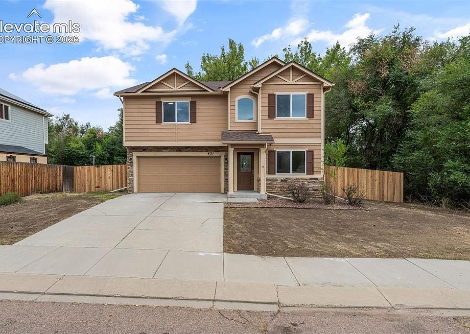 1st image of 421 Autumn Pl