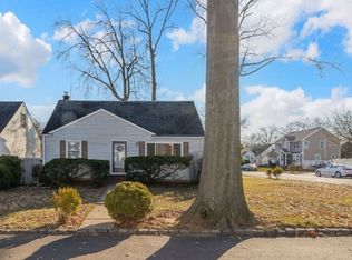 1076 Elm Ter, Rahway, NJ 07065