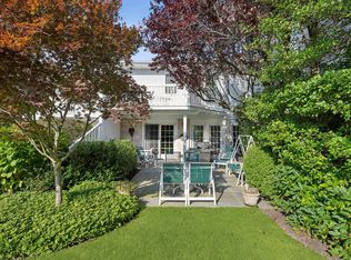 520 Hampton Rd APT 5, Southampton, NY 11968