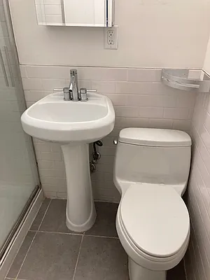 Rented by Aurous Realty LLC | media 7