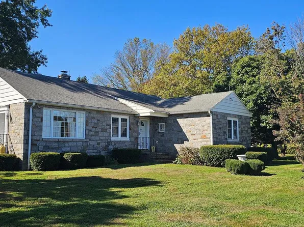 401 Limestone Rd, Oxford, PA 19363