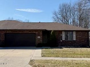 603 Chinook Dr, Defiance, OH 43512