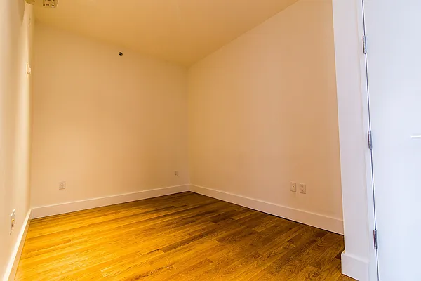 Rented by Nooklyn NYC LLC | media 26