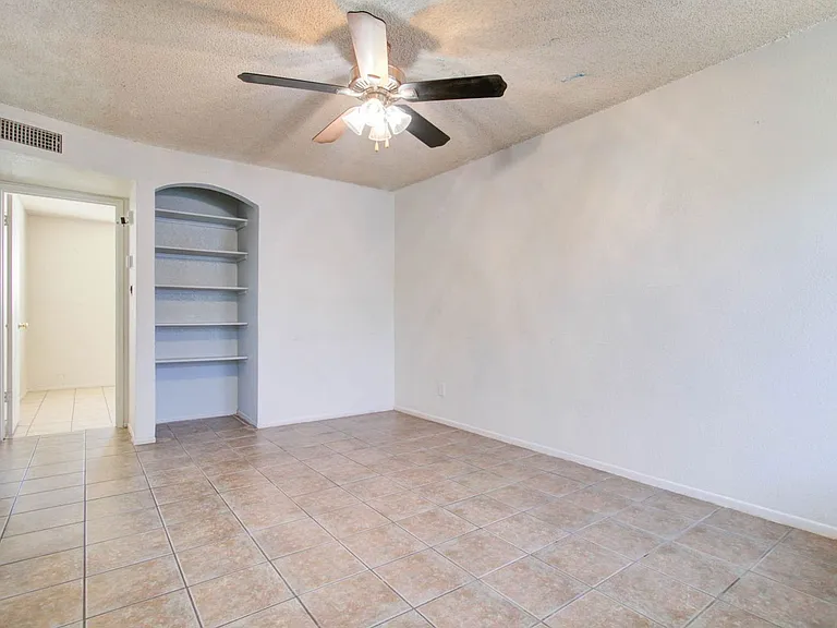 373 N Williams St — Photo 11
