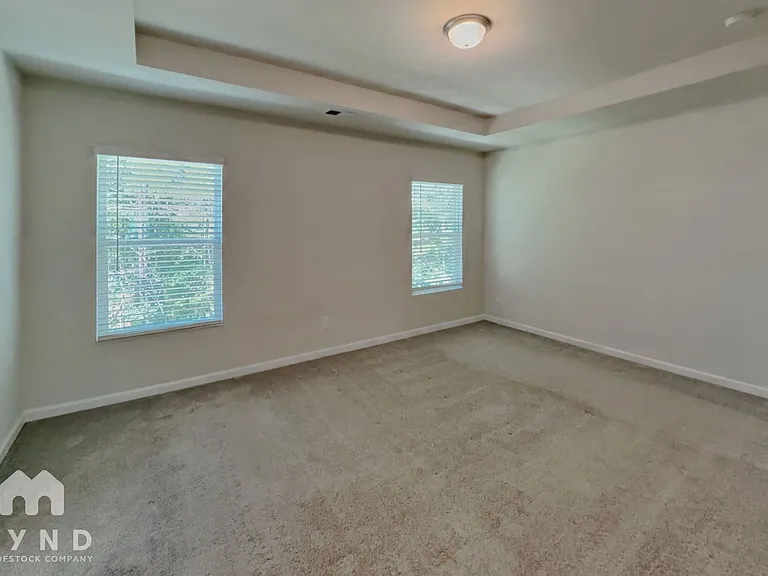 215 Grove Gate Ln #- — Photo 9