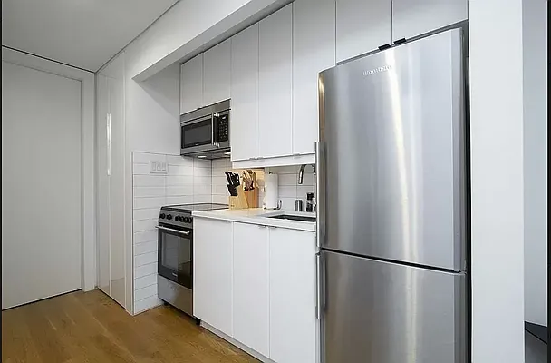 Rented by REAL New York | media 16