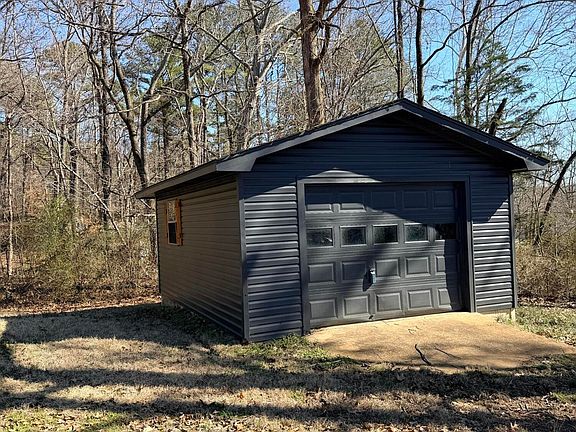 5th image of 1500 Snow Lake Dr