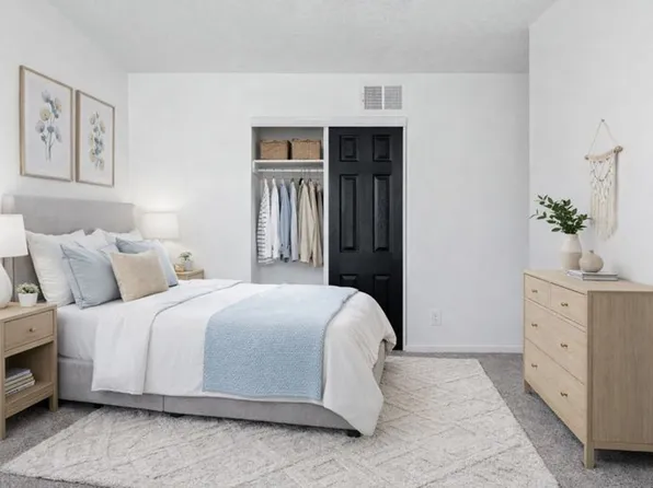 8 Midland Heights Cir #A, Midland, PA 15059