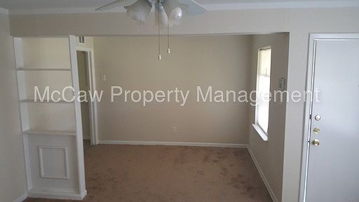 4th image of 6819 Coleshire Dr