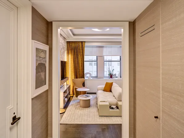 301 Park Avenue 2006 image 1 of 26