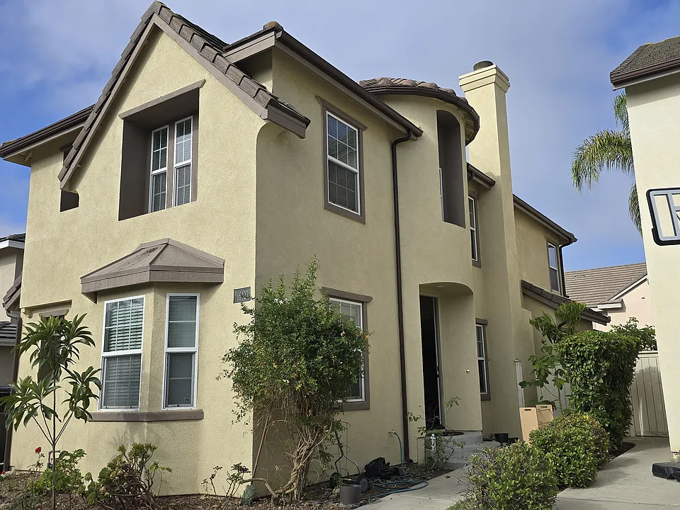 16422 Snowbells Ln