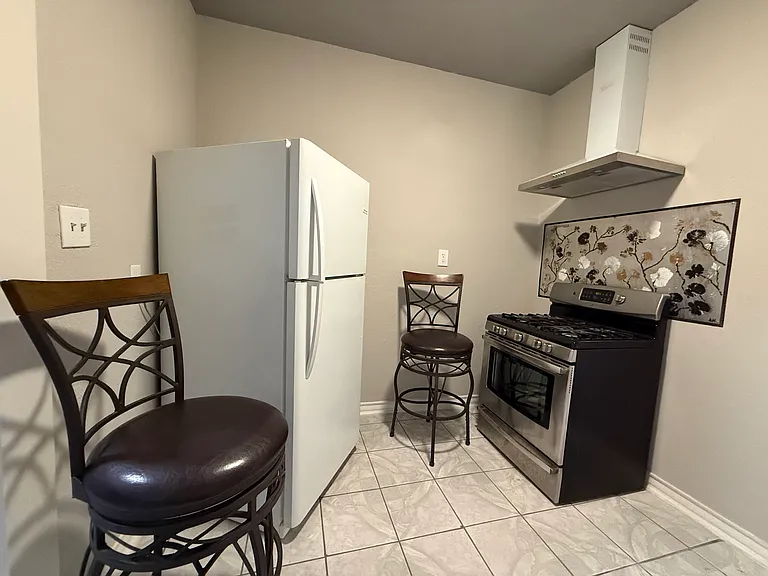 1615 Nolan St #A — Photo 5