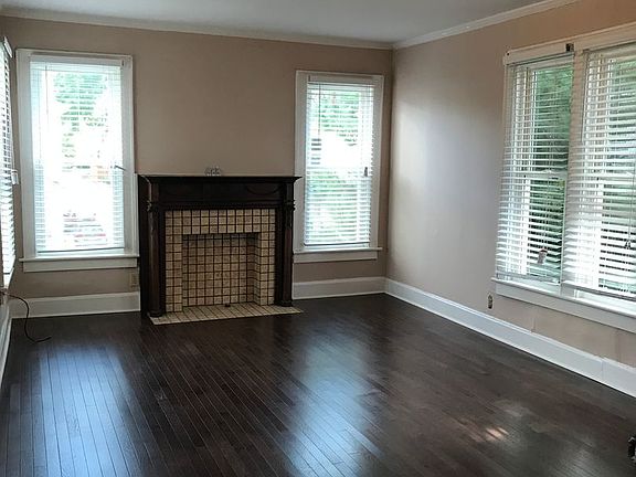 5th image of 102-106 E Maynard Ave #104