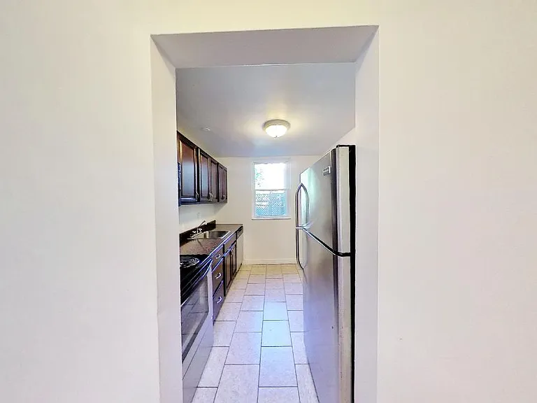 6059 Shirley St #12 — Photo 4