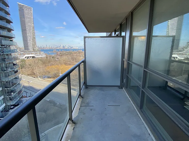 2240 Lake Shore Blvd W #1105 — Photo 11