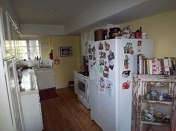 3rd image of 4418 Van Noord Ave