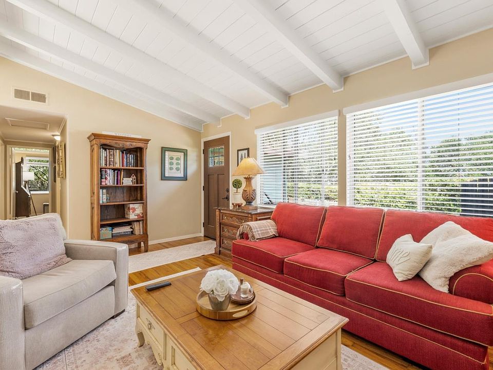 1st image of 17 Loma Vista Pl