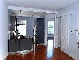 Rented by Crystalscity.com