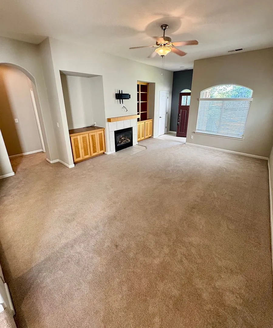 Available Soon! Beautiful Home in California Park — Photo 3