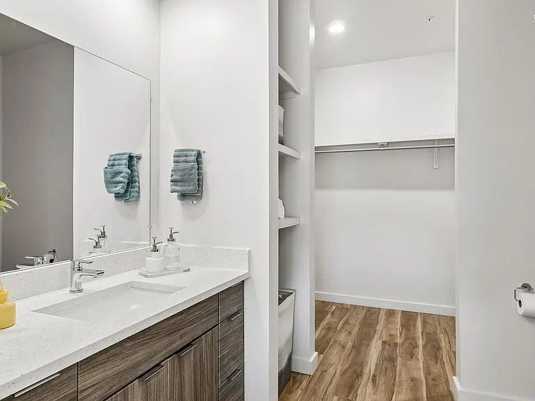 Nova Living — Photo 13