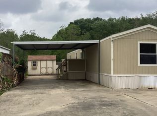 211 Blanco Dr, Youngsville, LA 70592
