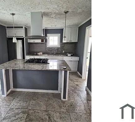 1657 North Ave NW — Photo 3