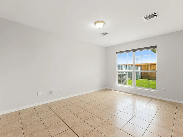 11914 E Vita Cir — Photo 8