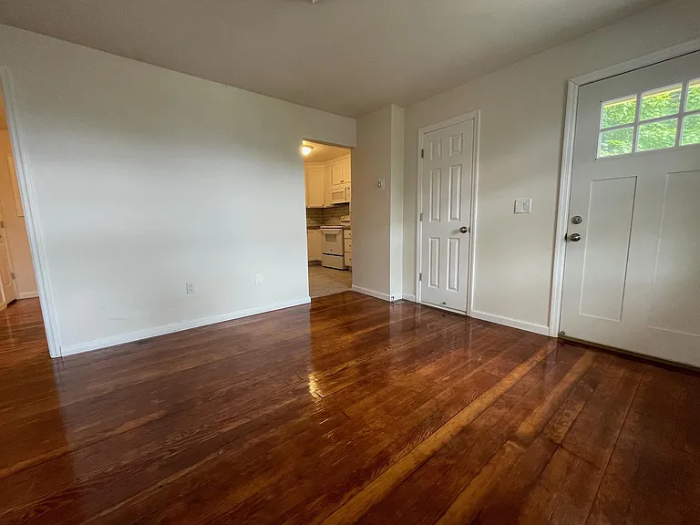 84 Mearns Ave #2-1 — Photo 5