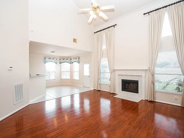 14234 Silver Glade Ln — Photo 5