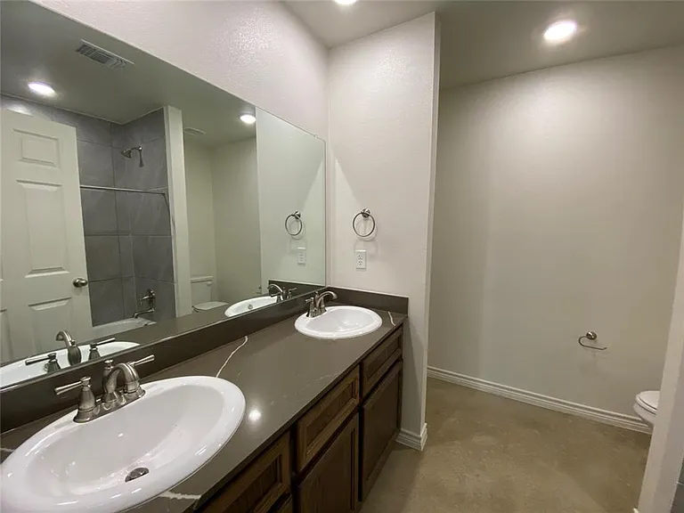 2320 Duntov Dr — Photo 26