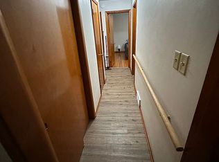 1599 N Keel Ridge Rd, Hermitage, PA 16148