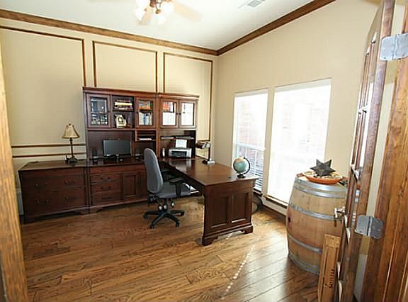 5th image of 2211 Creekedge Ct