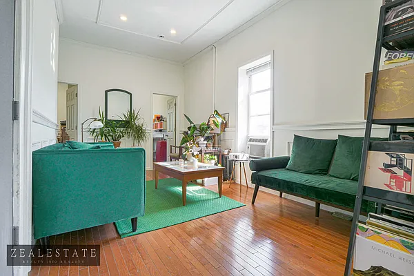 Rented by ZealEstate Group Inc | media 30