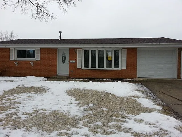 408 Holly Dr photo 1