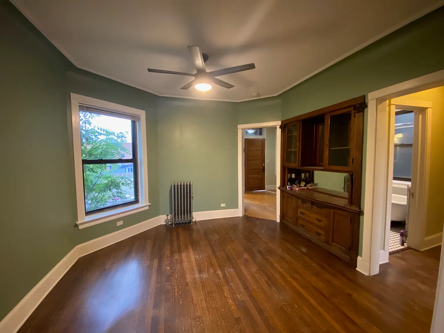 2 bed, 1.0 bath, 850 sqft, $2,250 — Photo 4