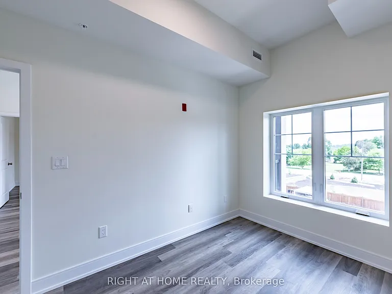 121 Mary St #321 — Photo 13