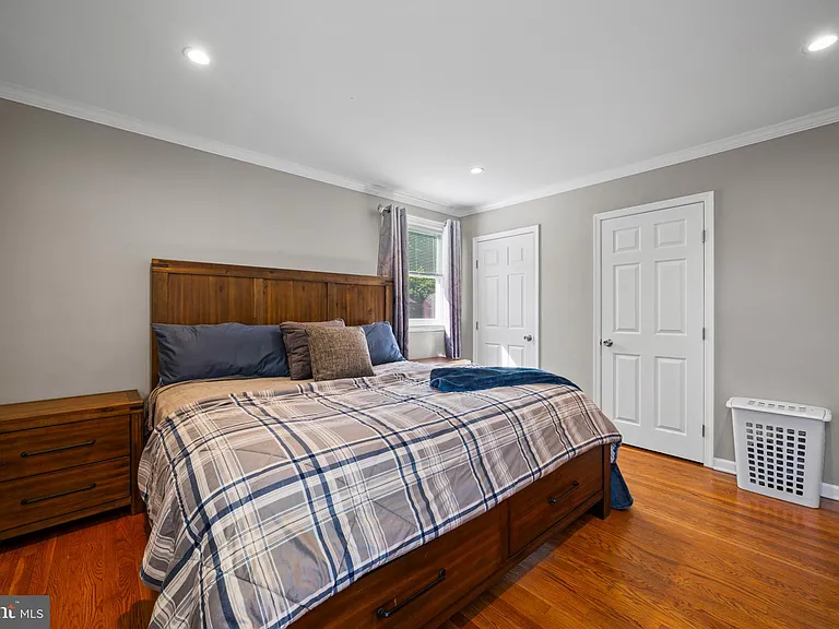 1216 Haines Ave — Photo 12
