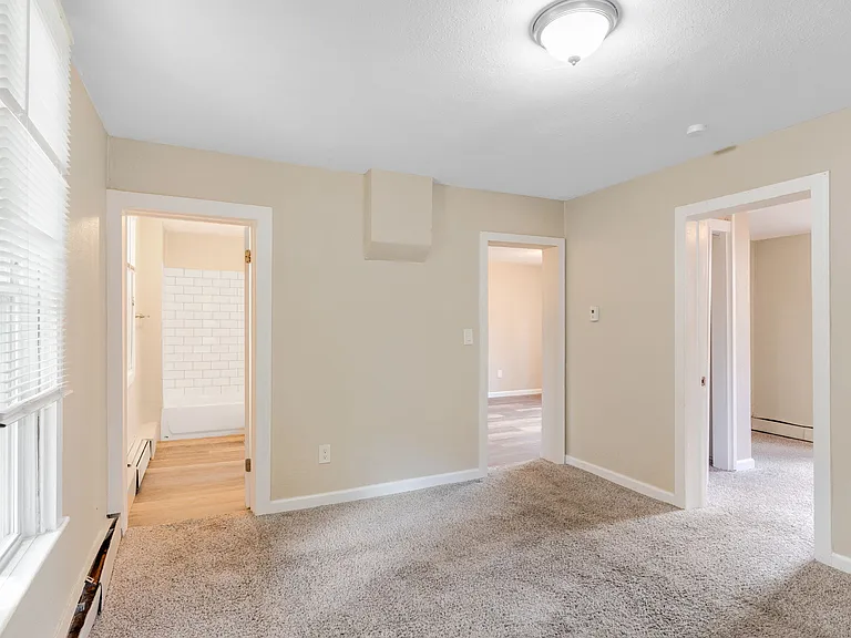 926 N Corona St — Photo 5