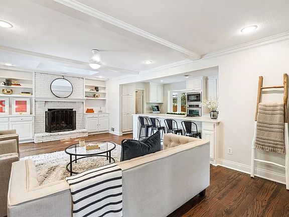 3rd image of 8315 San Cristobal Dr