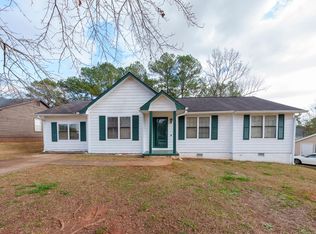 213 Chase Woods Cir, Jonesboro, GA 30236