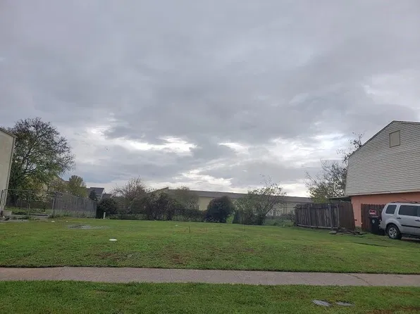 6970 Bunker Hill Rd, New Orleans, LA 70127