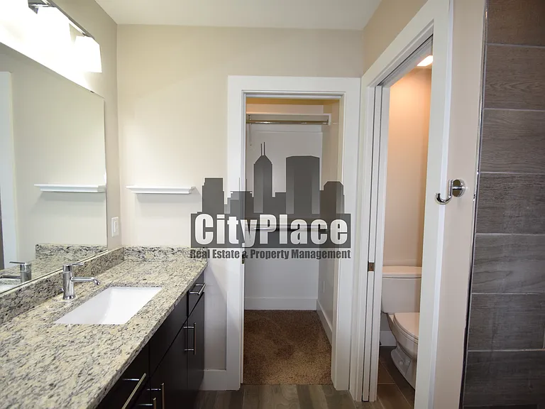 1223 E New York St — Photo 25