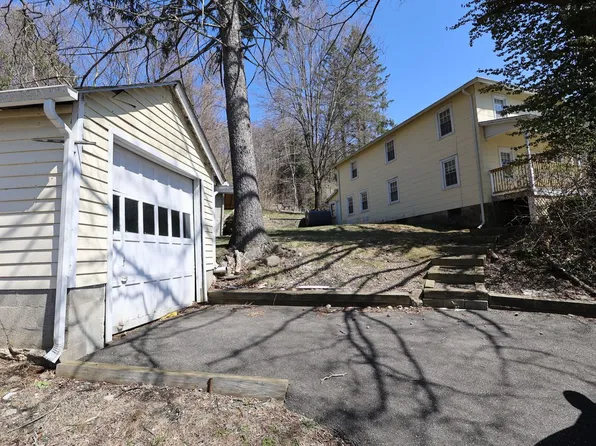 48 W Branchville Rd, Ridgefield, CT 06877