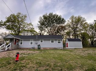 3730 N Olive St, Kansas City, MO 64116