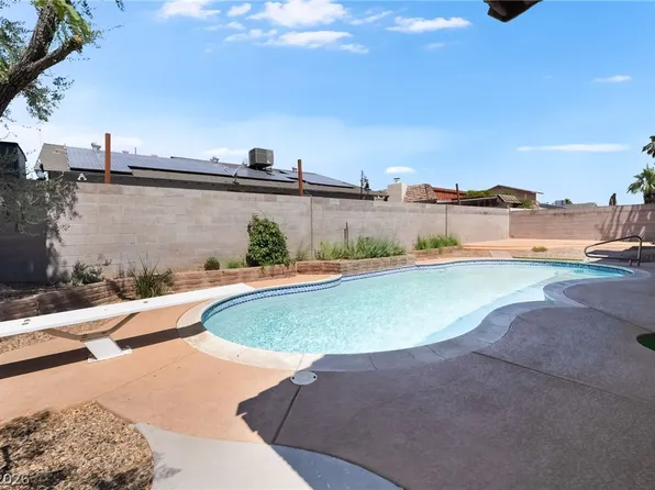 3649 Maria St, Las Vegas, NV 89121