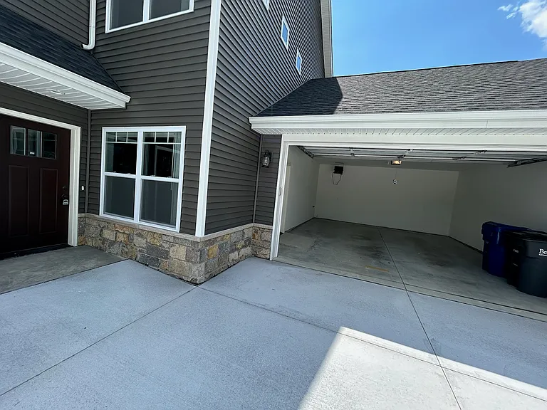 3042 Shanes Way — Photo 17