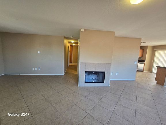 3rd image of 5254 Verenda Ave