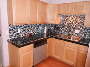 324 Center Ave APT 3, Sheboygan Fls, WI 53081