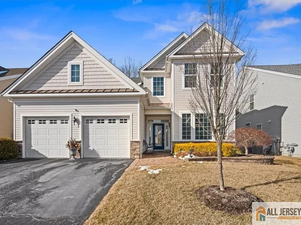 86 Inverness Dr S, Kendall Park, NJ 08824