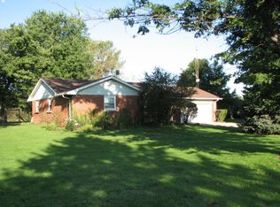 5137 N Terre Haute Rd, Paris, IL 61944